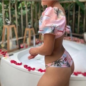 AGUA BENDITA Set - Chelsea Luau Puffed Sleeve Bikini Top & Lola Luau Bottom
